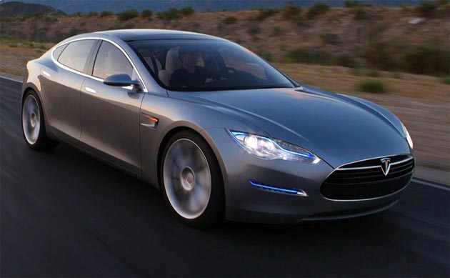 Остался месяц до начала продаж Tesla Model S